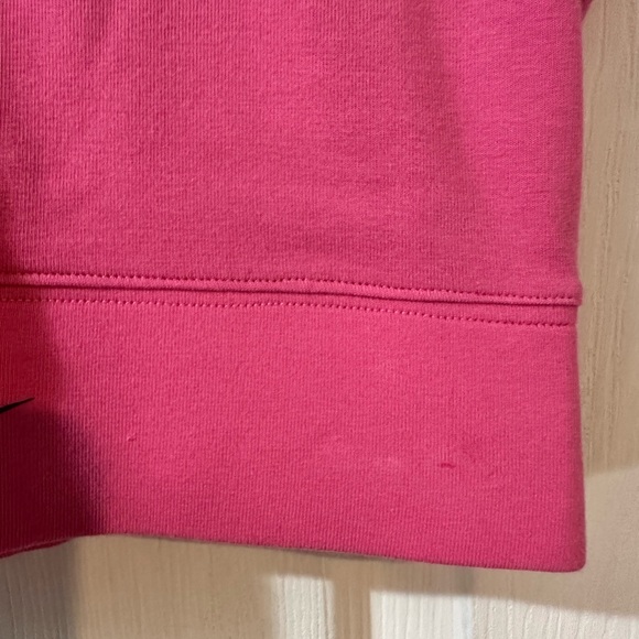 Nike women’s Tight Fit Sportswear cropped tank top. Pink XS NWT. Sport Tight Fit - Picture 6 of 9